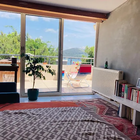 Island House דירה אדאלר